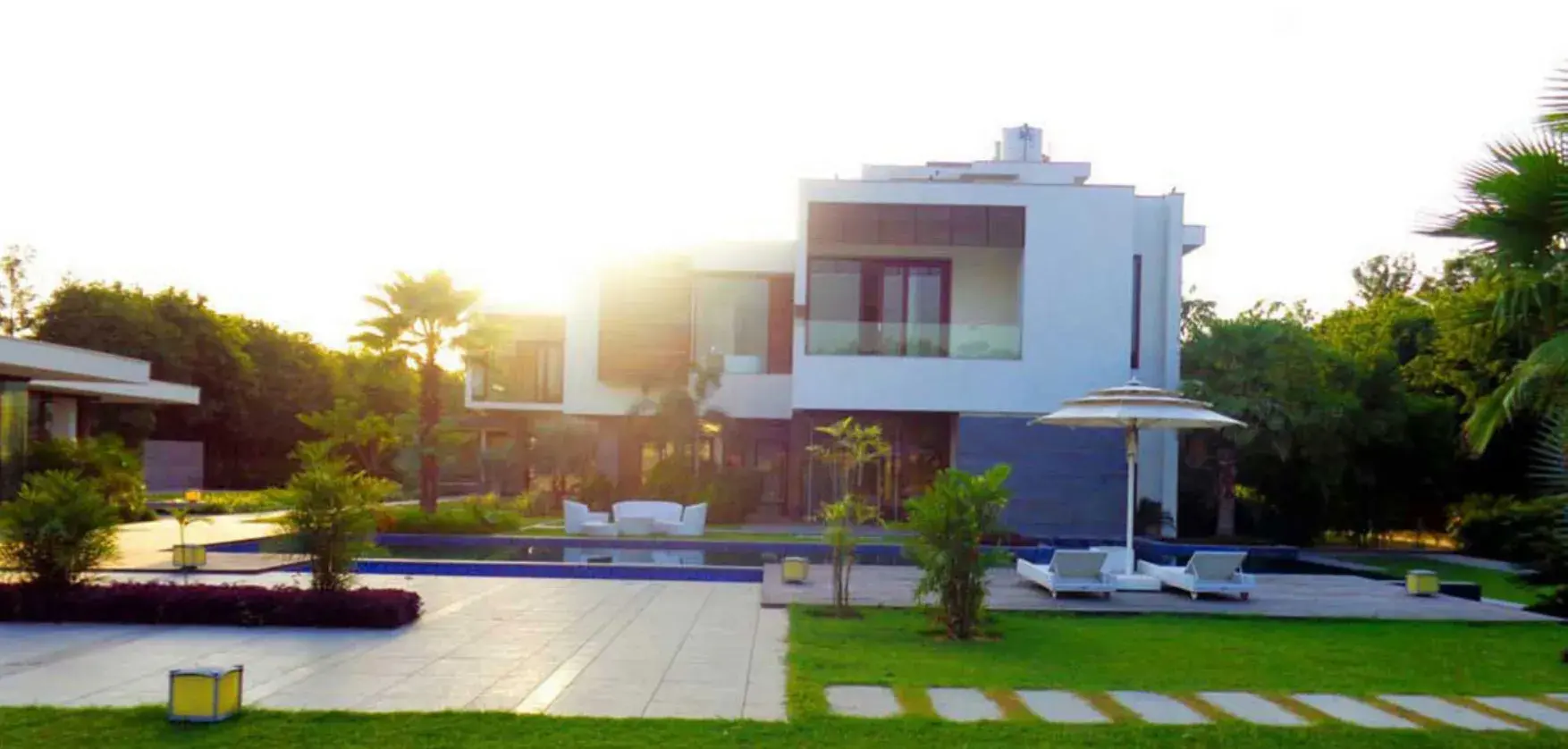 Farmhouse in Noida