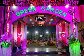 Green Garden Party Lawn
